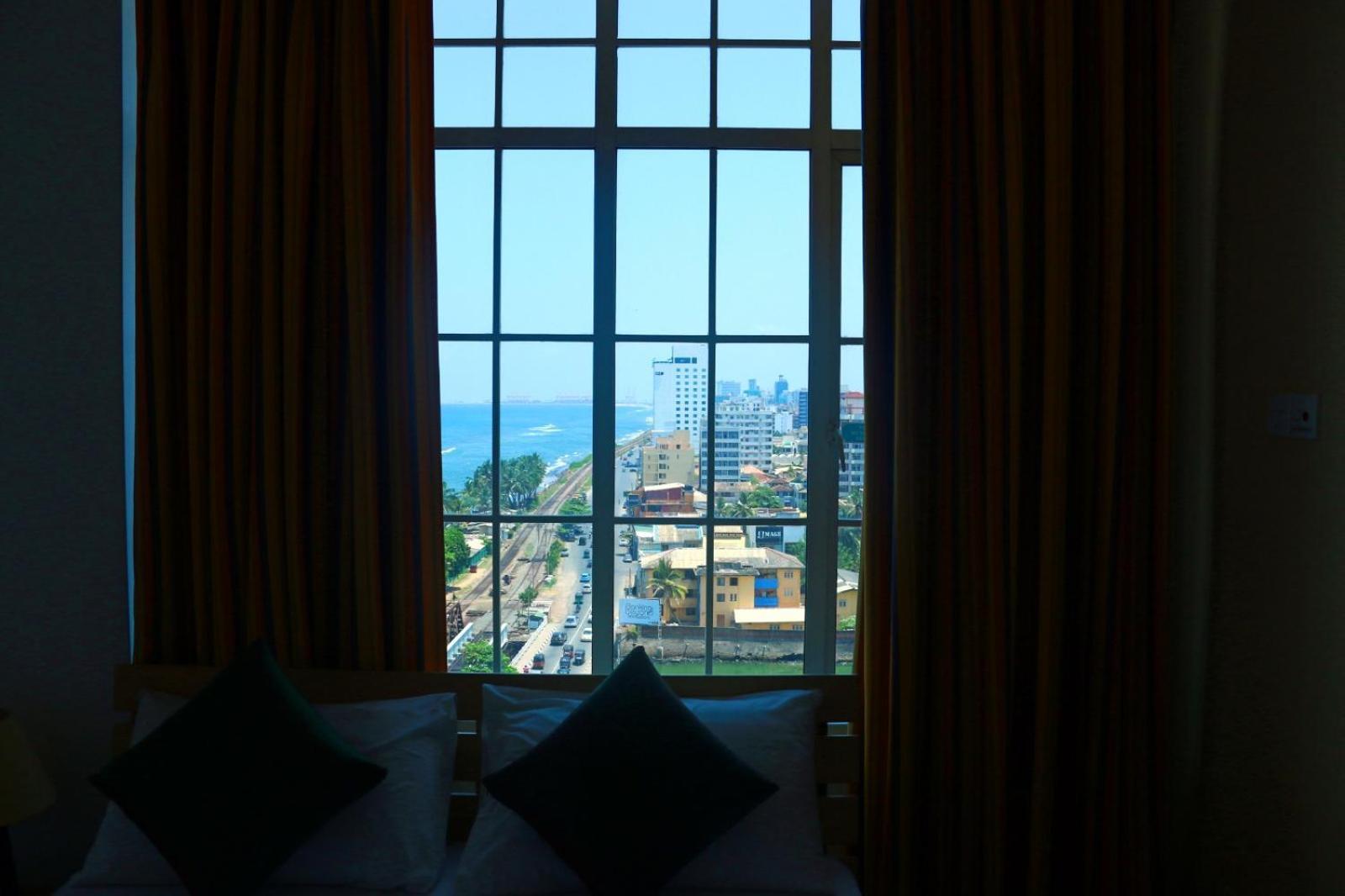 Global Towers Hotel & Apartments Colombo Ngoại thất bức ảnh