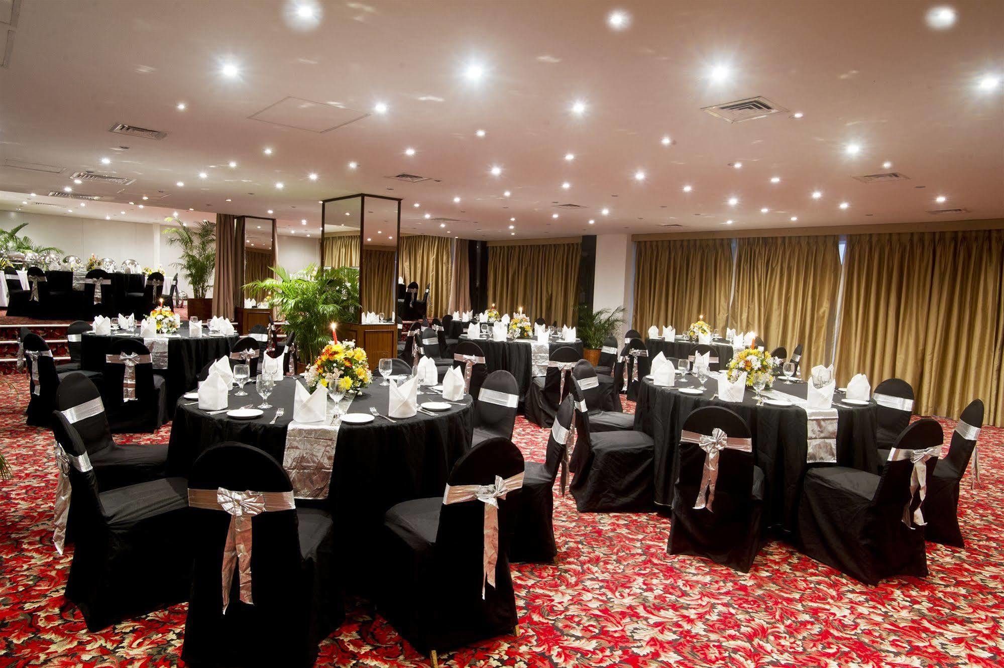 Global Towers Hotel & Apartments Colombo Ngoại thất bức ảnh