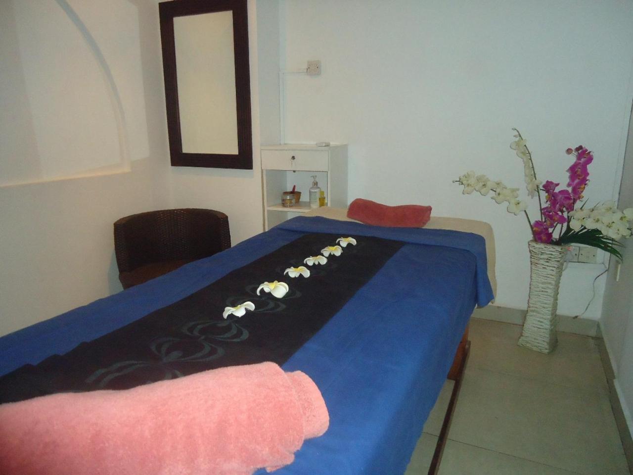 Global Towers Hotel & Apartments Colombo Ngoại thất bức ảnh