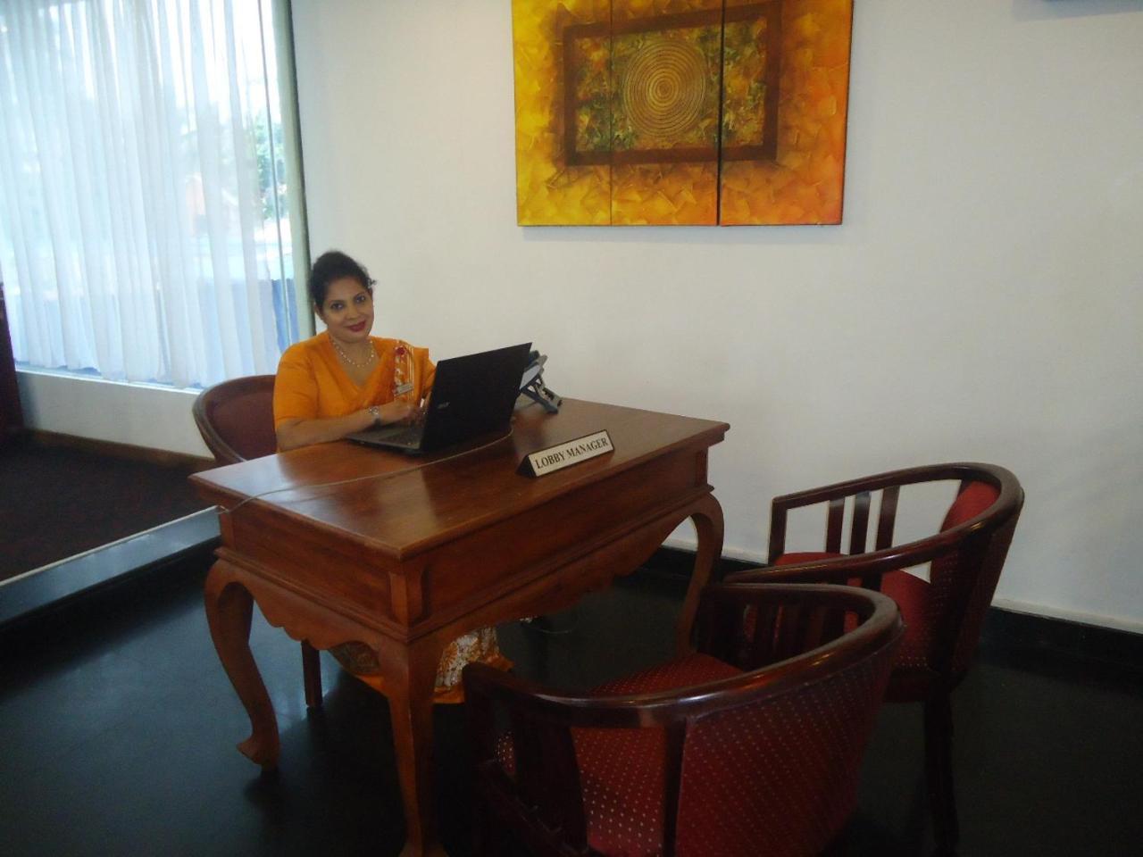 Global Towers Hotel & Apartments Colombo Ngoại thất bức ảnh