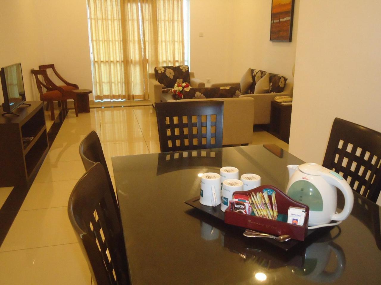 Global Towers Hotel & Apartments Colombo Ngoại thất bức ảnh